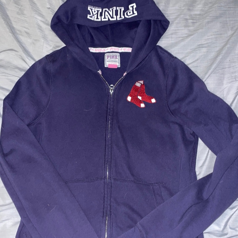 VS pink Red Sox sweatshirt